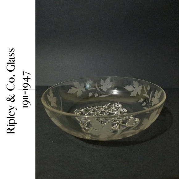 Vintage Other - Ripley & Co PA Antique Oak Small Bowl 6" 1945